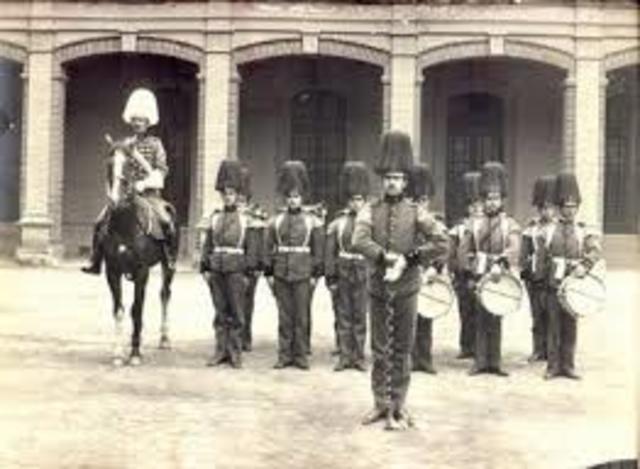LA ORGANIZACION MILITAR.
