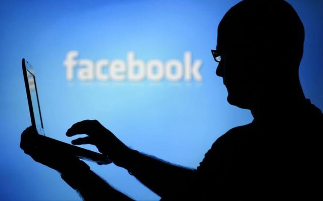 La mayor red social de los Estados Unidos y Europa.