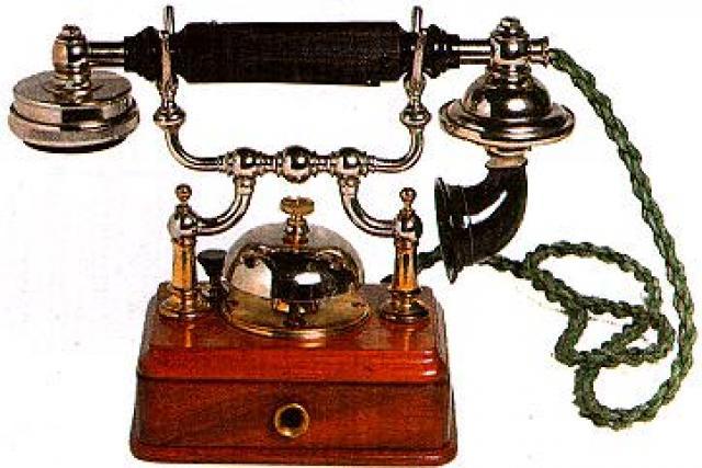 El telefono