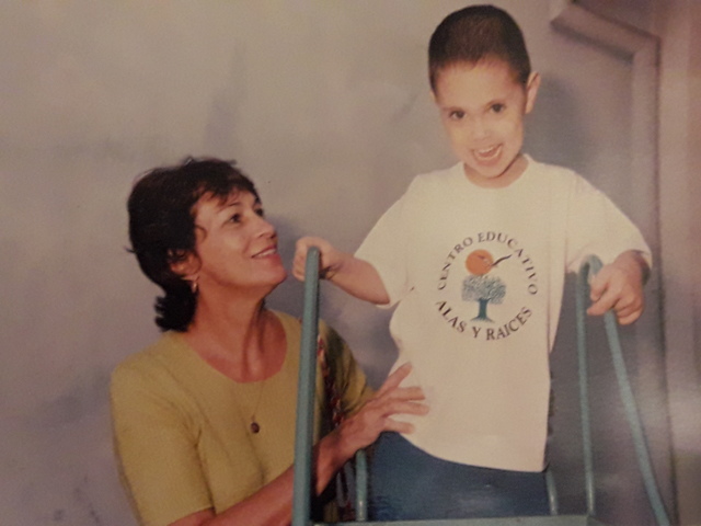 Ingreso al Instituto Alas y raíces en sala de 5