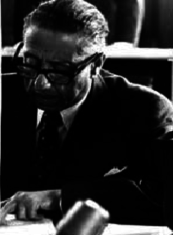 The Minister of Labor Arraiga Adam Andrade, administration of Alfonso Lopez, presented to Congress.