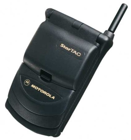 Se lanza el motorola StarTac
