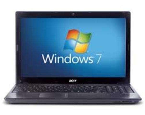 2010-2011: Adquirimos una Notebook Acer, actualización a Windows 7, contratación del servicio de Wi-Fi