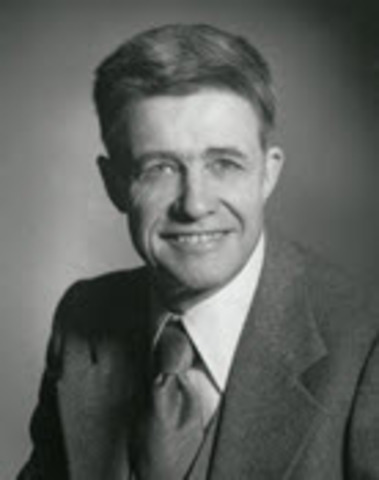 En IBM, Kenneth Iverson inventa el lenguaje de programación APL.