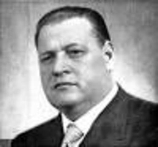 Asume presidencia Ortíz