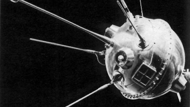 Russian launch Luna 1 to the moon (unmanned)