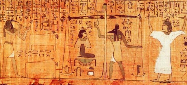 En Egipto los faraones tenian escribanos que anotaban las entradas y los gastos del soberano.