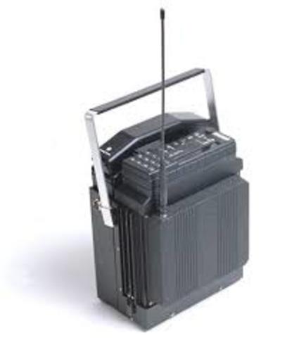 fabrican el primer telefono