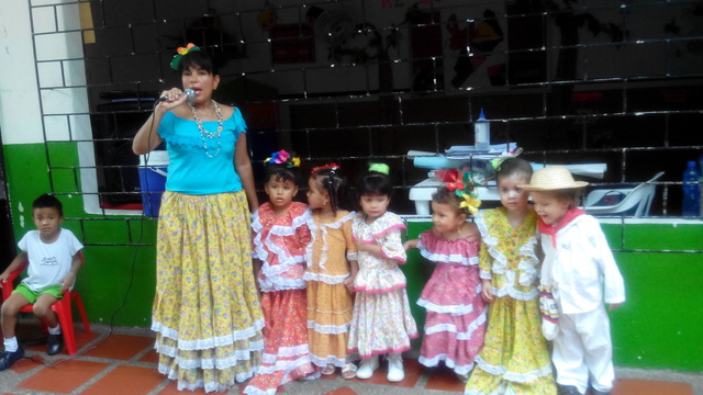 Vestuario Típico de Nuestra Región