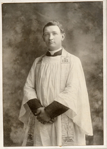 The Rev. Carl Moller becomes rector