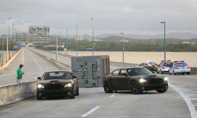 Roban la caja fuerte de Reyes.