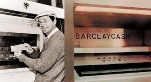 1.967 Maquina de cajero automático