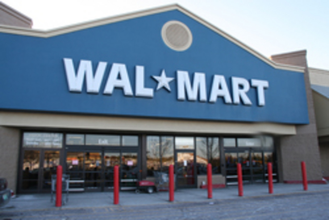 Wal-Mart Opens in Williston