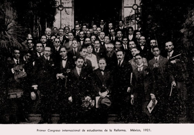 1921 - Primer congreso estudiantil en México