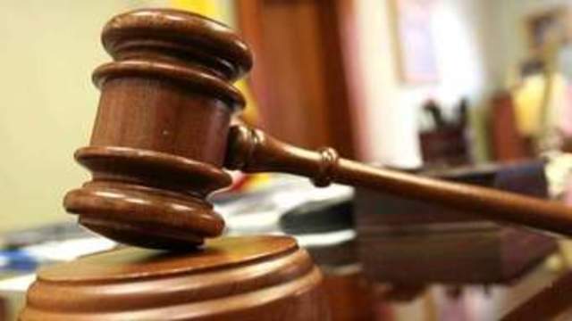 Mujeres pueden botar