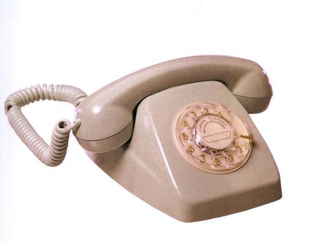 Primer teléfono