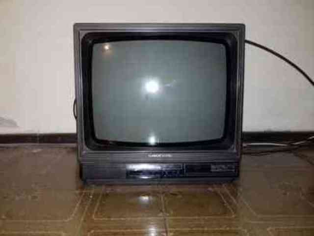 Primer tv a color