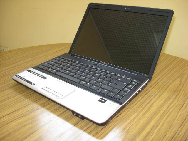 Primer ordenador personal portatil(Compaq cq40)