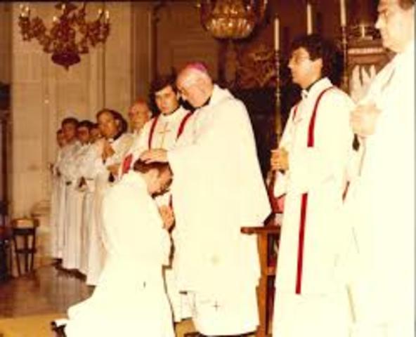 Fue ordenado presbitero