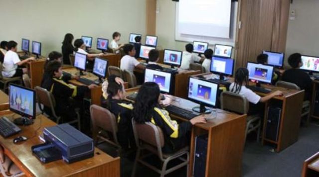 1990. Aula de medios