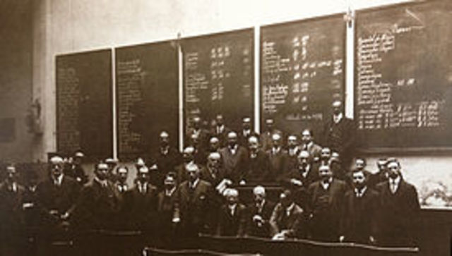 1928 Nace la bolsa de valores