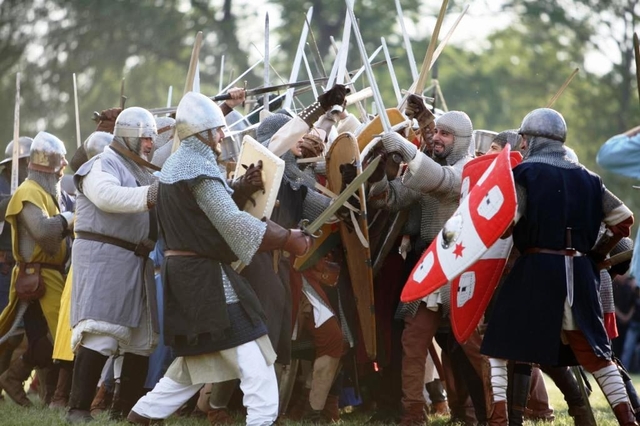 LO SCONTRO TRA IMPERO E COMUNI E LA PACE DI COSTANZA