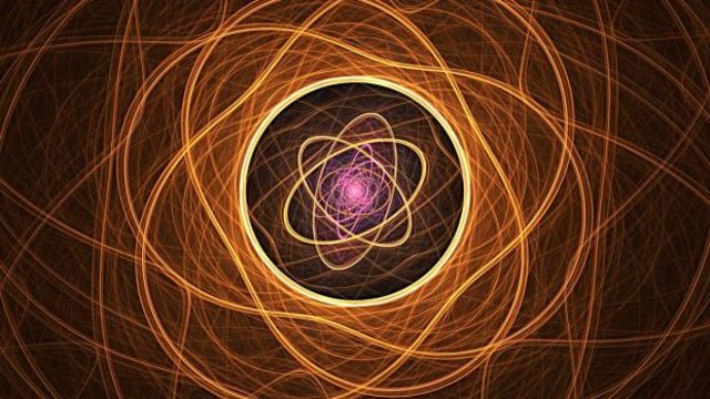 Descripción y explicación del átomo.