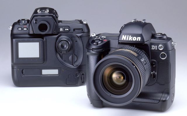 Nikon D1