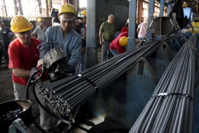 ll Revoluciòn Industrial o Revoluciòn del acero y de la electricidad