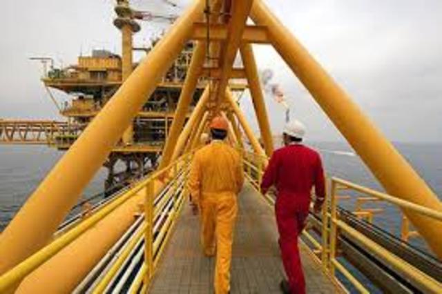 Tercera Etapa: La Baja Producción Manufacturera a la Dependencia Petrolera