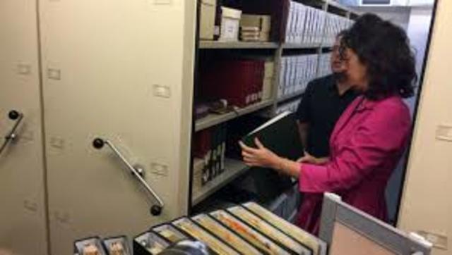 Entre el papel y lo digital siglo XXI