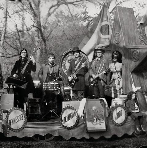 Raconteurs 2nd Album "Consolers of the Lonley" is released