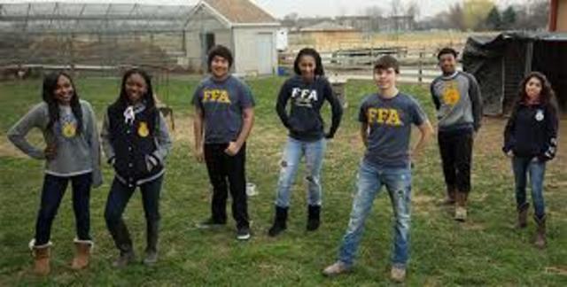 Membership hits all-time high with 649,355 members in 7,859 chapters.