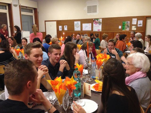 Dîner intergénérationnel, Bruxelles.