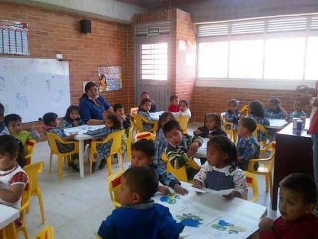 CREACIÓN DE LOS JARDINES COMUNITARIOS