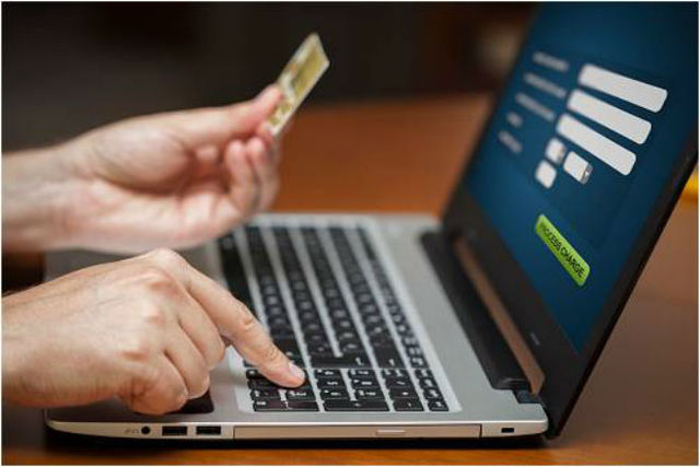 La 1ra transacción en Linea