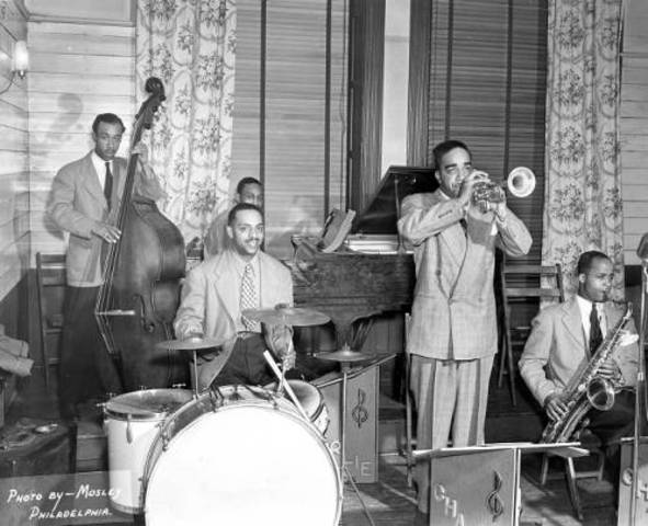 Joins Charlie Gaines’ band