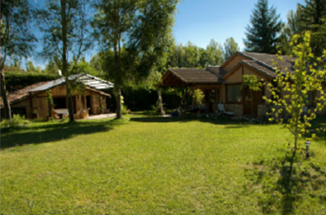 Aparición e implantación de alojamientos rurales.