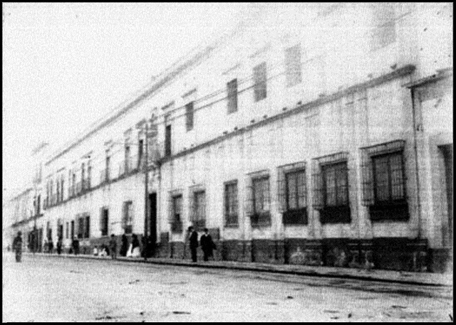 Se construyó el hospital del Divino Salvador, también llamado "Manicomio de la Canoa"