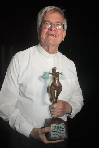 Premios al padre Diego