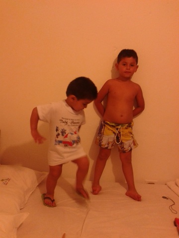 Compartiendo con mi hermanito