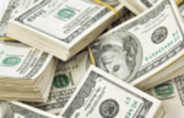 Fitch baja de nuevo la calificación crediticia de El Salvador