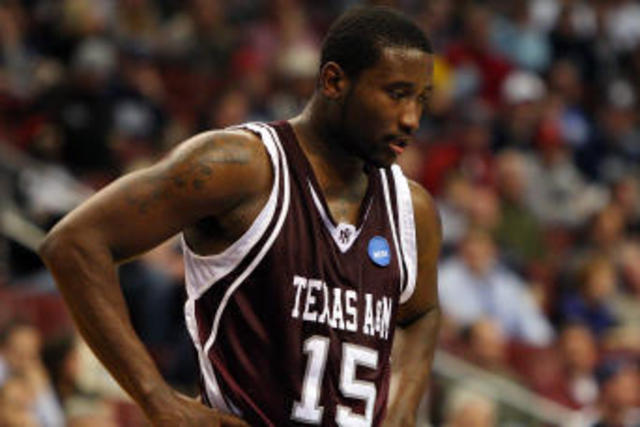 UConn knocks out A&M in second round