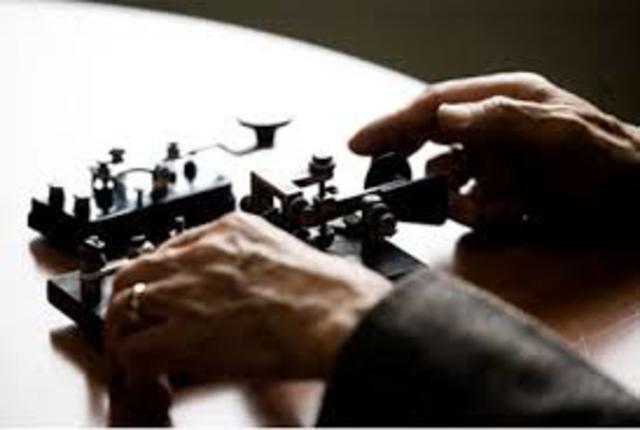 el Ministerio de Comunicaciones es objeto de una nueva re-estructuración