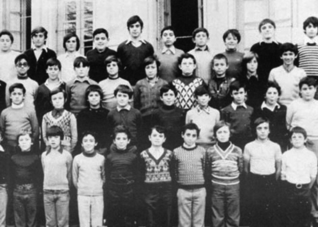 Entra al colegio de los Jesuitas en Caen