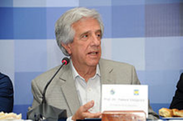 Leftist government takes power in Uruguay led by Socialist Tabare Vazquez