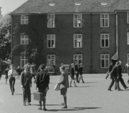 Nationwide selective secondary education is introduced