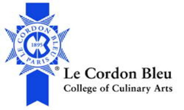 Julia graduates from Cordon Bleu