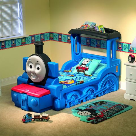 My awesome Thomas bed that i will never forget
