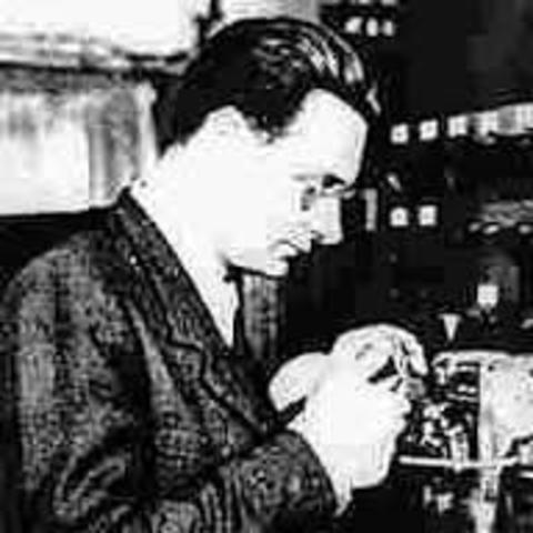 Konrad Zuse (1910 - 1957) El primer prototipo de  computadora digital